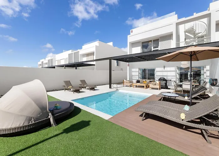 Villa Julieta - Privacidad, Exclusividad Y Piscina Climatizada