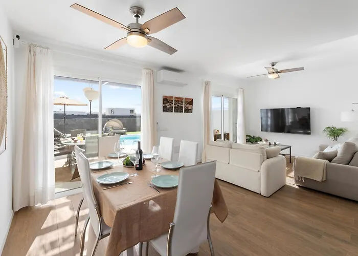 Villa Julieta - Privacidad, Exclusividad Y Piscina Climatizada